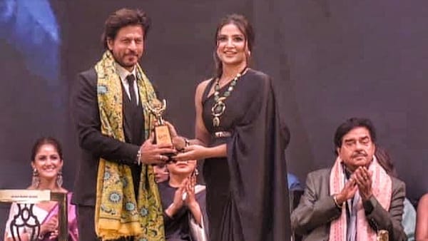 Exclusive! Here is what Shah Rukh Khan told Subhashree at the inauguration of the Kolkata International Film Festival