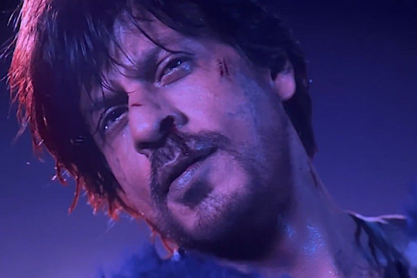 Shah Rukh Khan in a still from Brahmastra (Image via Twitter)