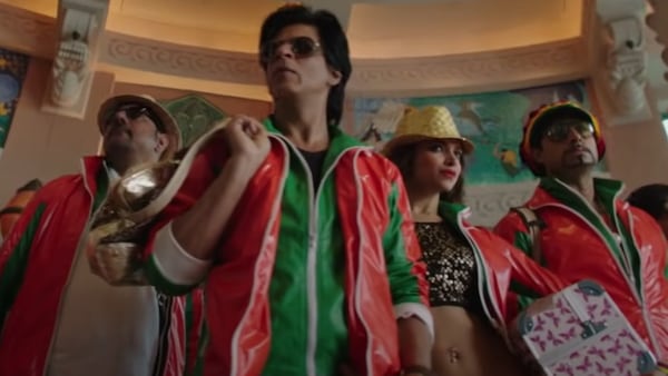 Shah Rukh Khan in Happy New Year