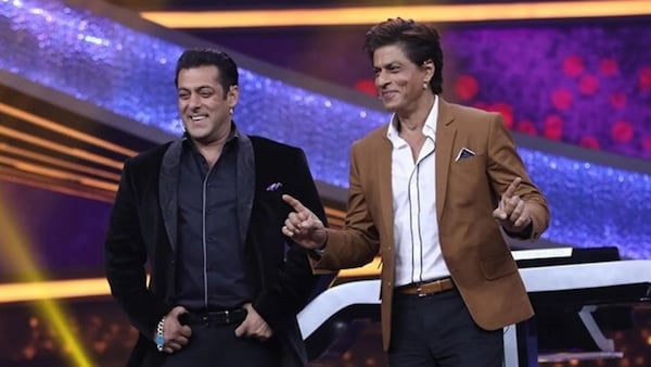 'Shah Rukh Khan kabse mere piche hai', quips Salman Khan at IIFA 2022; here's why