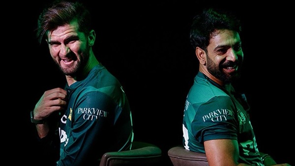 Shaheen Shah Afridi and Haris Rauf in their Asia Cup jerseys.
