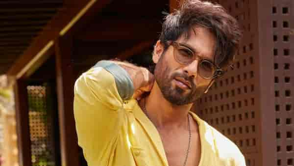 Shahid Kapoor's savage reply to a fan who asked him to do 'sweet guy' roles like Vivah & Jab We Met