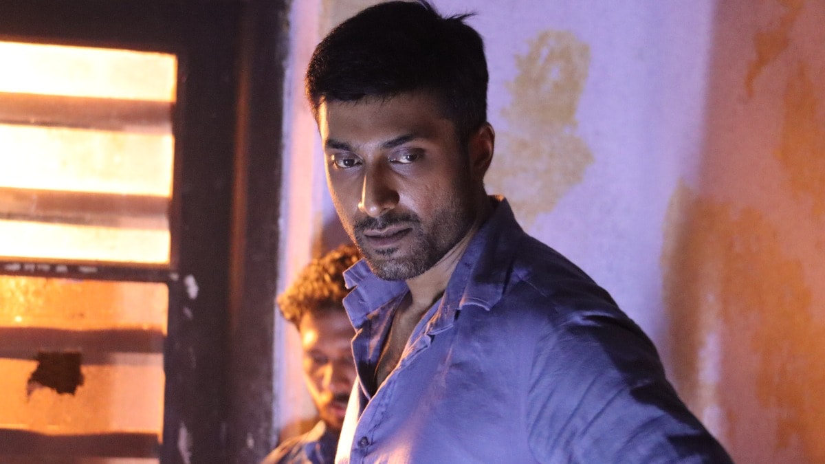 OTTplay Awards 2023: Rishi wins Best Actor in Negative Role for web series 'Shaitan'