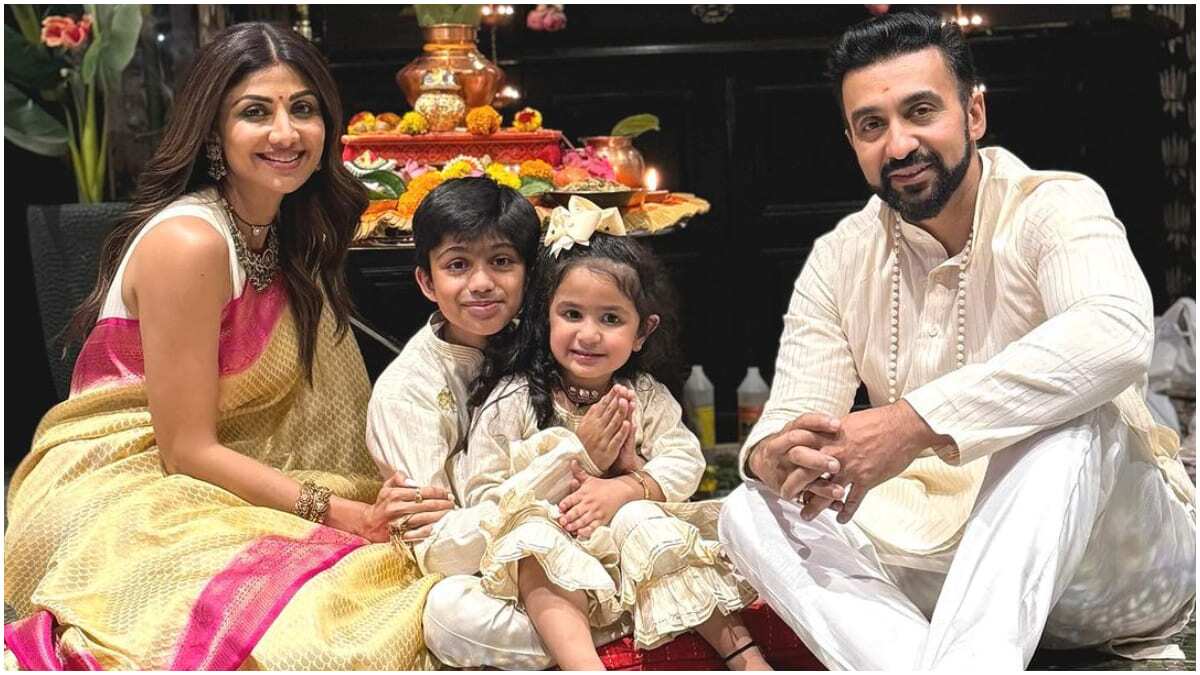 https://www.mobilemasala.com/film-gossip/Shilpa-Shetty-hits-back-at-trolls-claiming-she-married-Raj-Kundra-for-money-I-was-also-very-rich-back-then-and-Im-richer-today-i221779