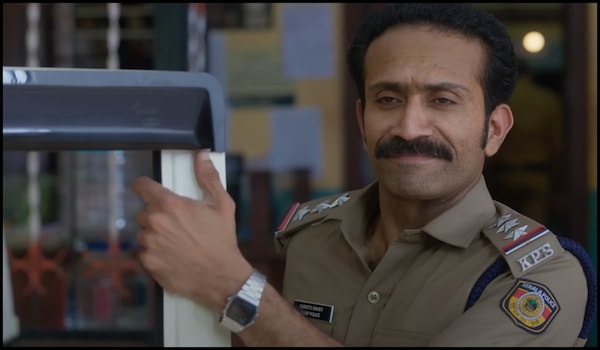 Shine Tom Chacko in Soothravakyam