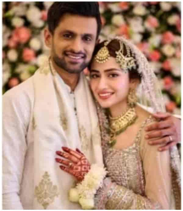 Shoaib Malik with third wife Sana Javed