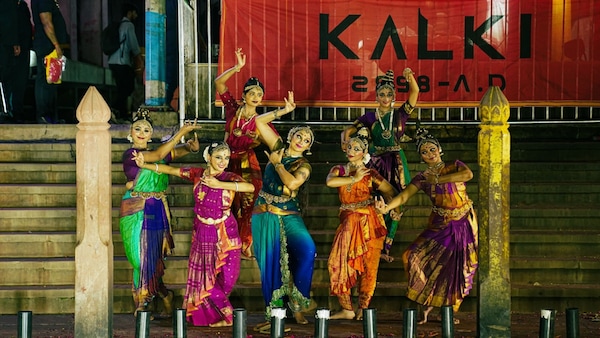 Shobana and her team perform at Theme Of Kalki launch event.