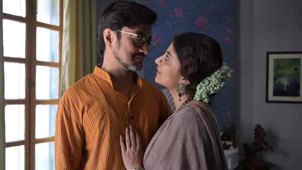 Shoumo and Sandipta as Rishabh and Aparna