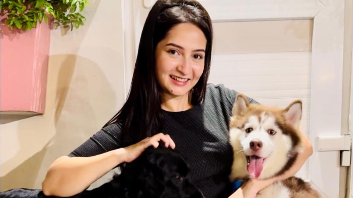 Shreema Bhattacharjee falls prey to online scam, alerts her followers