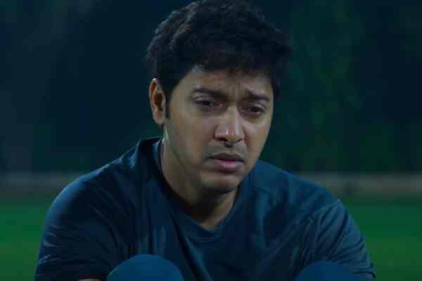 Shreyas Talpade in a still from Kaun Pravin Tambe?, Image via YouTube (Screengrab)