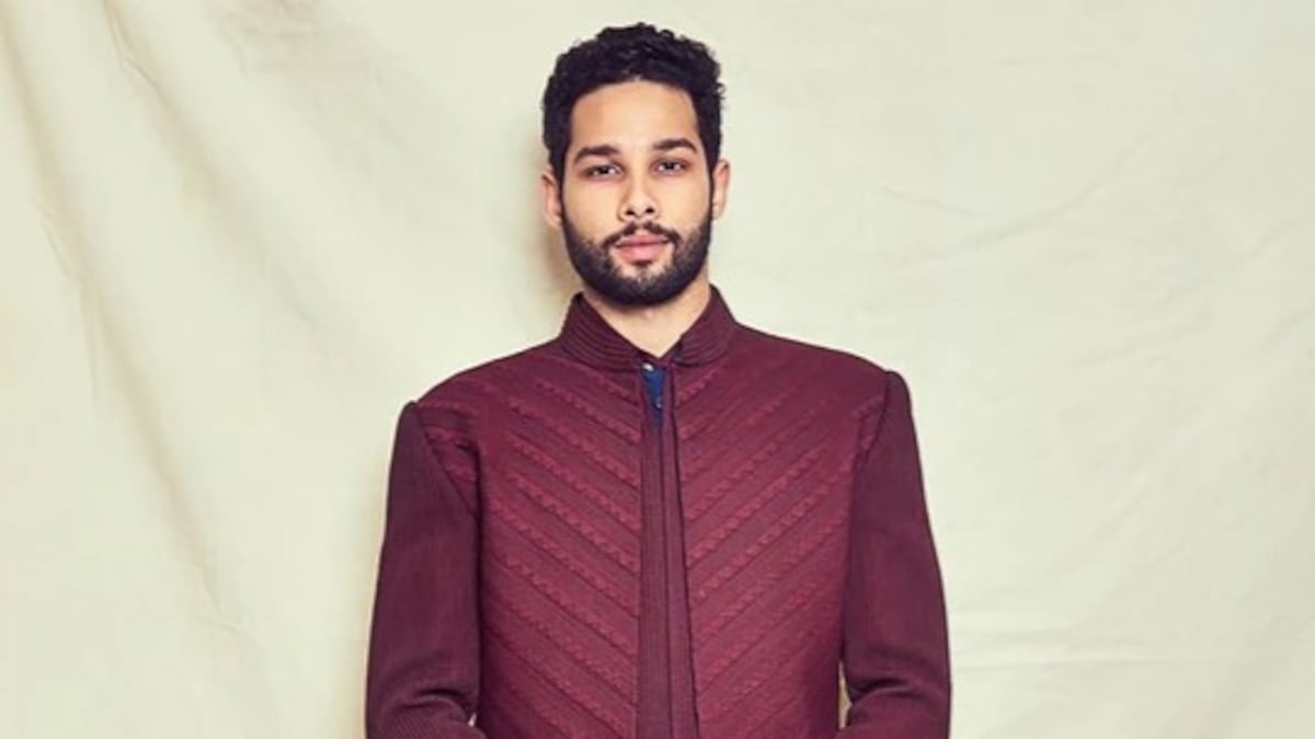 Bunty Aur Babli 2: New title track takes Siddhant Chaturvedi down memory lane