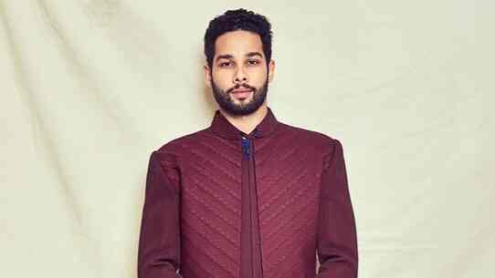 Gehraiyaan actor Siddhant Chaturvedi opens up about switching careers, breaking up with girlfriend of 4 years