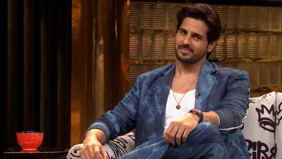 Koffee with Karan 8:  Sidharth Malhotra wishes to go on a road trip with these 2 actors sans Kiara Advani, Varun Dhawan, Alia Bhatt