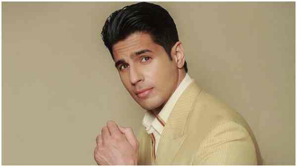 Sidharth Malhotra signs a Hindi biggie with leading Tollywood producer, here's what we know