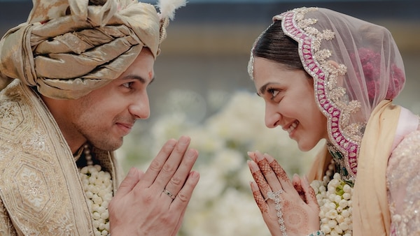 Sidharth Malhotra and Kiara Advani's Mumbai wedding reception invite goes viral; check out the venue and date
