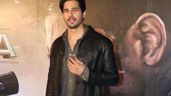 Fans love Sidharth Malhotra’s gesture at Yodha screening – Watch heartwarming video