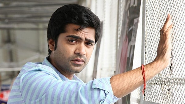 Silambarasan in Vinnaithaandi Varuvaaya