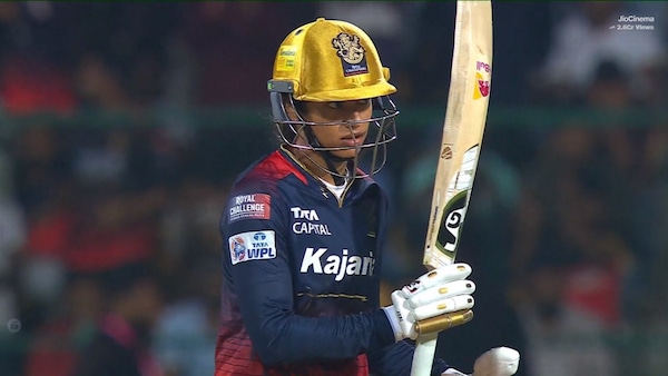 'Well played Captain' - Fans laud RCB skipper Smriti Mandhana as she gets bowled for 74 against DC