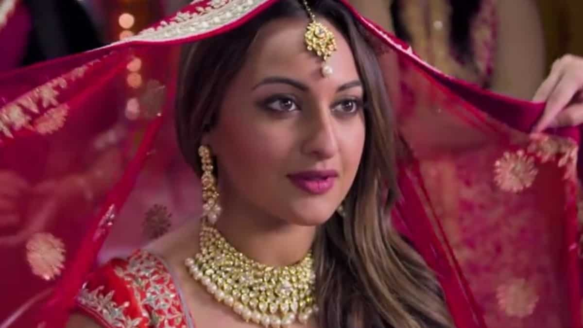 Zee5 takes you on a nostalgic trip wishing Happy Phirr Bhag Jayegi actress Sonakshi Sinha on her birthday