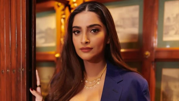 Koffee With Karan 7: What irritates Sonam Kapoor the most about Bollywood has  been revealed!