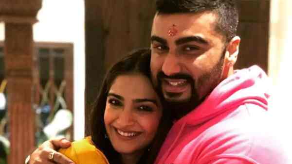 Koffee With Karan 7: Not Malaika Arora, Arjun Kapoor to grace Karan Johar's couch with cousin Sonam Kapoor