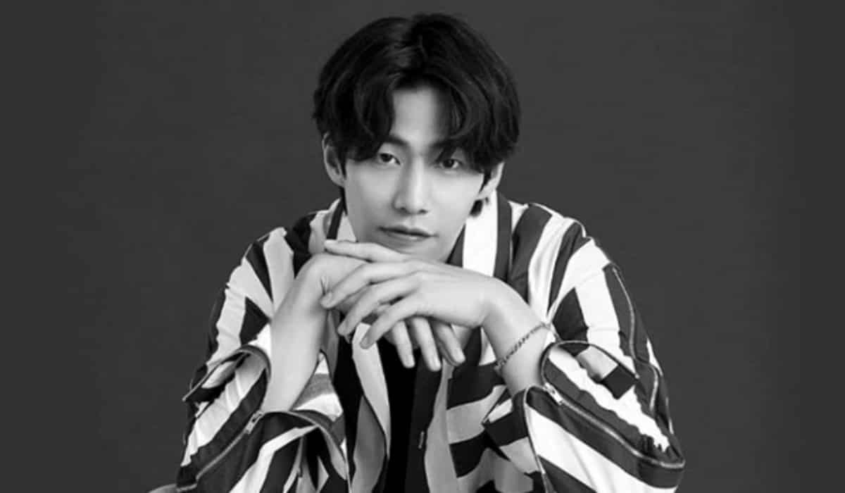 https://www.mobilemasala.com/film-gossip/South-Korean-actor-Song-Jae-rim-passes-away-at-39-fans-are-shocked-i316702