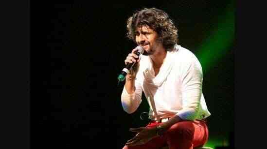 Sonu Nigam reveals he sang in Laal Singh Chaddha for Aamir Khan