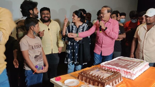 68th National Film Awards: Sudha Kongara and GV Prakash celebrate Soorarai Pottru's big win with fans