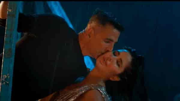 Sooryavanshi: Akshay Kumar-Katrina Kaif recreate Tip Tip, here's a glimpse of it