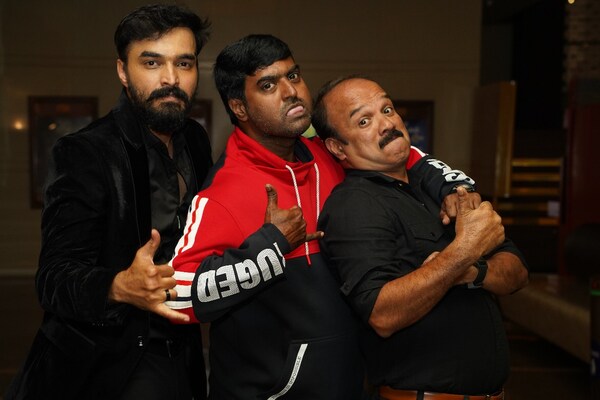Vivek is joined by Vijay Chendoor and Raghu Ramanakoppa