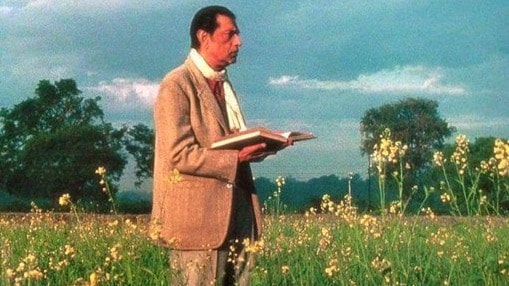 Satyajit Ray was first director to shoot Bengali film in colour