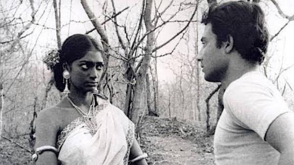 Still from Aranyer Din Ratri.