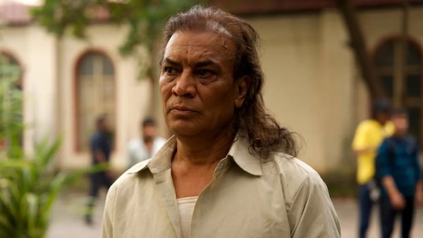 Vipin Sharma in Dhadak 2.