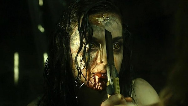 Still from Evil Dead (2013)