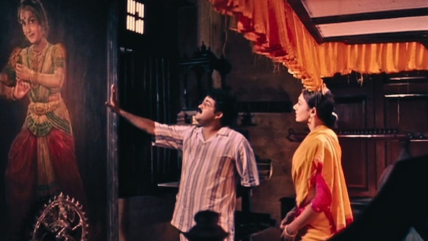 Still from Manichithrathazhu.