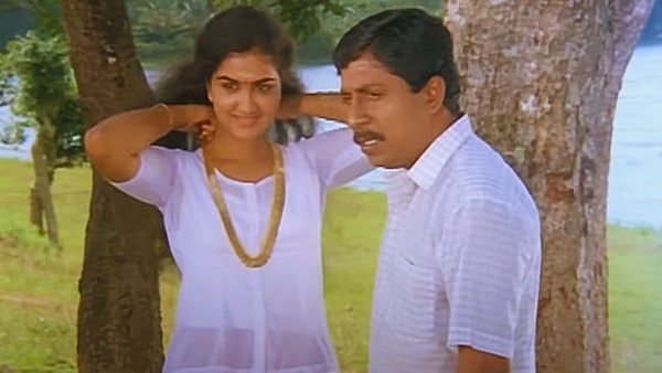 Still from Ponmuttayidunna Tharavu.
