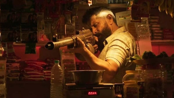 Still from Veera Dheera Sooran: Part 2