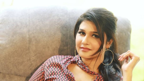 Anjena Kirti gets candid about working with Silambarasan in Maanaadu