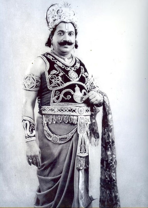 Subbaiah Naidu starred in the first Kannada talkie, Sati Sulochana