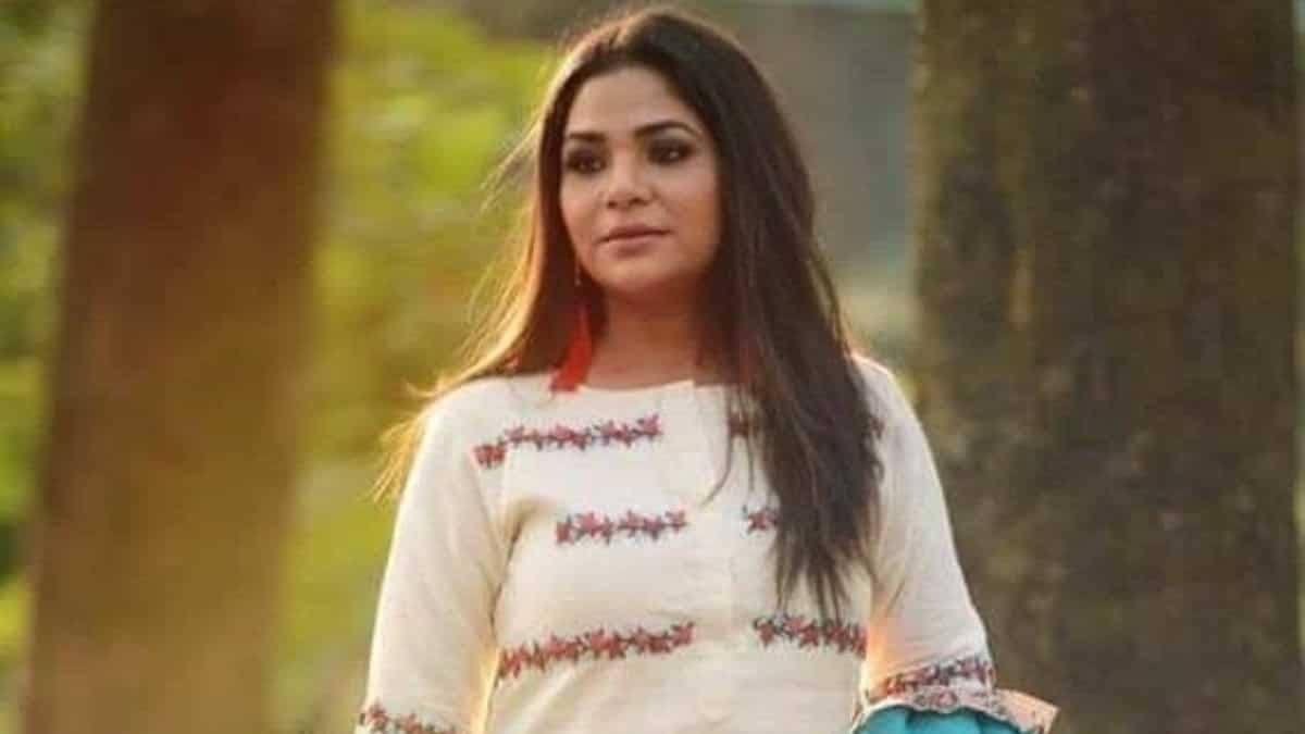 https://www.mobilemasala.com/film-gossip/Sudipta-Chakraborty-extends-her-support-to-the-protesting-junior-doctors-over-the-RG-Kar-issue-i298266