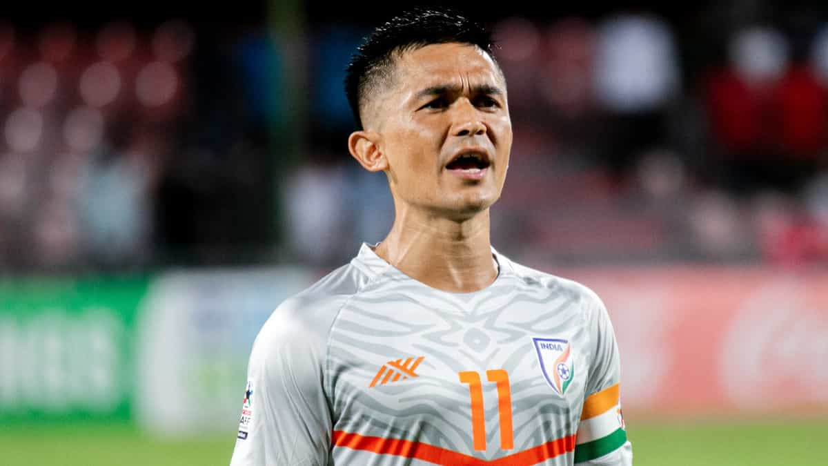 FIFA honours Sunil Chhetri: Virat Kohli, Anushka Sharma, Kartik Aaryan ...