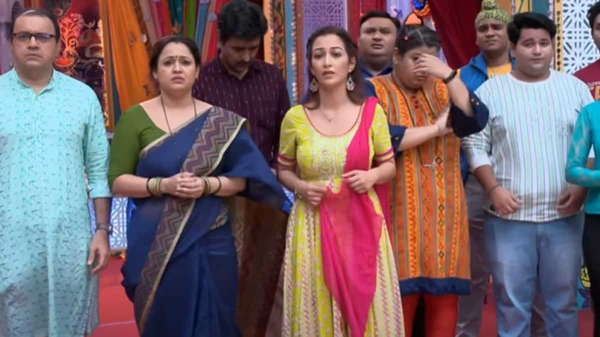 https://www.mobilemasala.com/tv-live/Taarak-Mehtas-Original-Chashmah-Episode-4203-Preview-Gokuldham-Society-Members-Shamed-For-Fraud-i304167