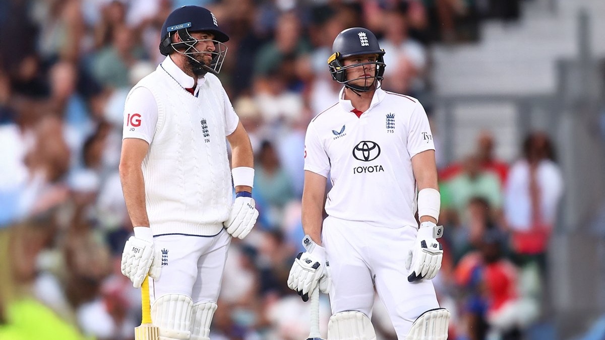 Geoffrey Boycott takes dig at England after Ashes setback, says batter 'Can’t help himself'