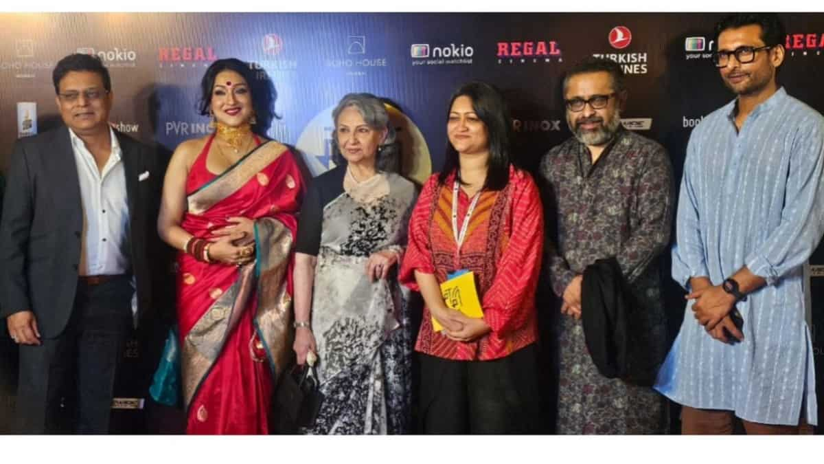 Puratawn in MAMI: Saif Ali Khan, Soha, and others join Sharmila Tagore, Rituparna Sengupta, and the team at the screening