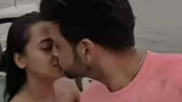 Karan Kundrra and Tejasswi Prakash surprise their fans, FINALLY kiss lip-to-lip in public – see video and pics