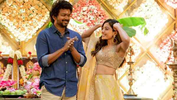 Thalapathy Vijay and Rashmika/Twitter