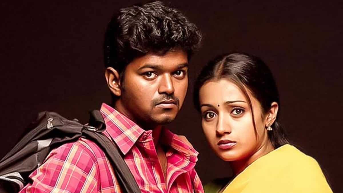 Thalapathy Vijay's Ghilli screening stopped halfway in London theatre; police called in to control fans