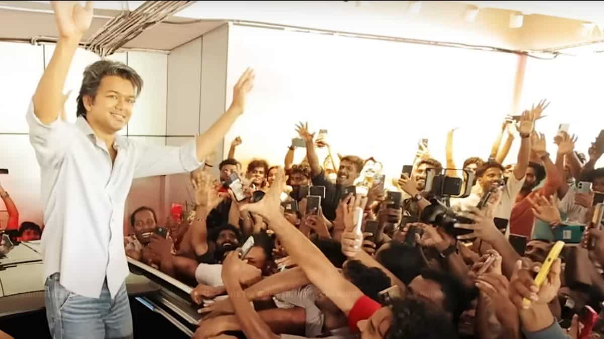 https://www.mobilemasala.com/film-gossip/Thalapathy-Vijay-speaks-in-Malayalam-thanks-his-brothers-sisters-in-Kerala-Like-my-friends-in-Tamil-Nadu-i225572