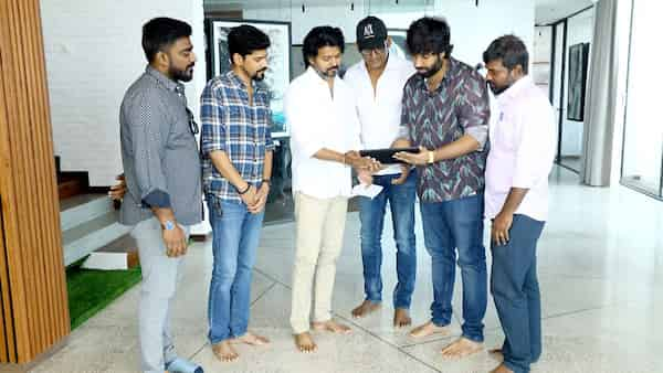 #ThalapathyVijayforMarkAntony: Thalapathy Vijay has done THIS for Vishal and SJ Suryah's Mark Antony team