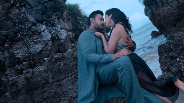 Darshan and Rachana Rai in Onde Ondu Sala from The Devil